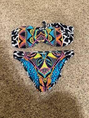 Trina Turk Africana Printed Bandeau Bikini Top and Hipster Bottom Set